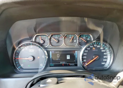 2019 Chevrolet Suburban K1500 Premier z USA, uszkodzony, nr VIN 1GNSKJKJ2KR242552